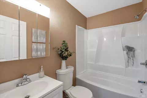 363 Springbrook Dr, Vallejo, CA 94591 photo 24