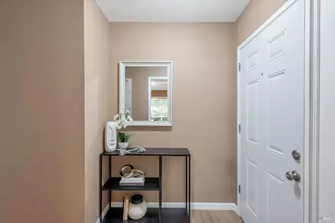363 Springbrook Dr, Vallejo, CA 94591 photo 5