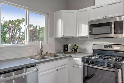 363 Springbrook Dr, Vallejo, CA 94591 photo 36