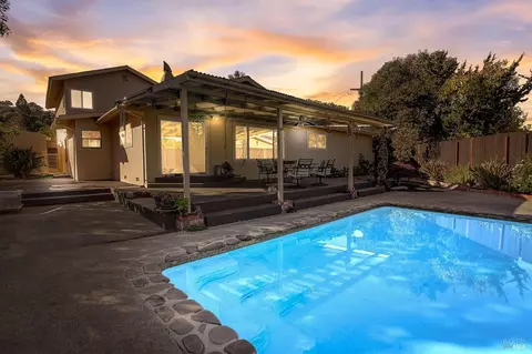 93 Corte Roble, Novato, CA 94949