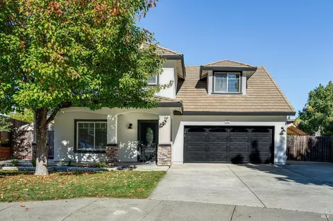 110 Timber Ridge Ct, Cloverdale, CA 95425