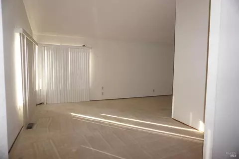 910 Skyline Dr, Vallejo, CA 94591 photo 6