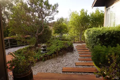 910 Skyline Dr, Vallejo, CA 94591 photo 5