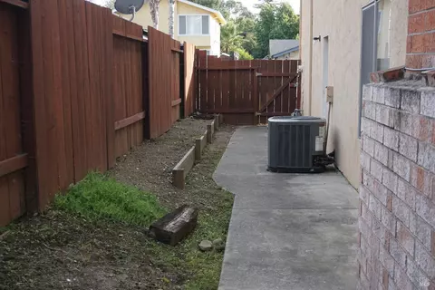 910 Skyline Dr, Vallejo, CA 94591 photo 31