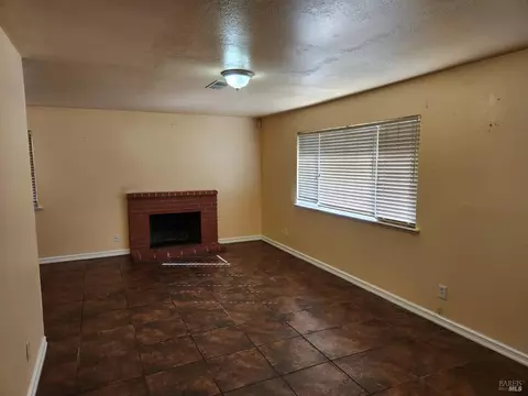 2393 Channing Pl, Fairfield, CA 94533 photo 3