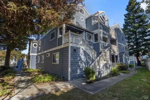 243 Sea Crest Cir, Vallejo, CA 94590