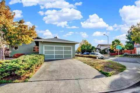 1742 Barton Dr, Fairfield, CA 94534 photo 5