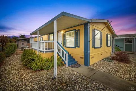 226 Daisy Dr, Napa, CA 94558