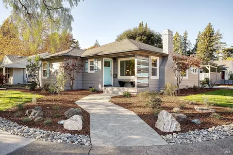 163 California Ave, Santa Rosa, CA 95405