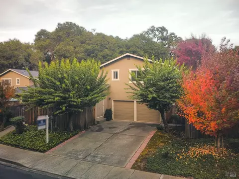 2592 Hidden Valley Ln, Napa, CA 94558