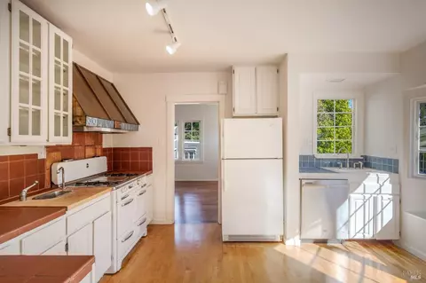 10 Locke Ln, Mill Valley, CA 94941 photo 8