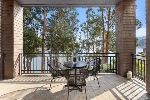 65 De Silva Island Dr, Mill Valley, CA 94941