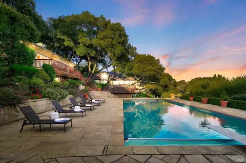 3720 White Alder, Sonoma, CA 95476