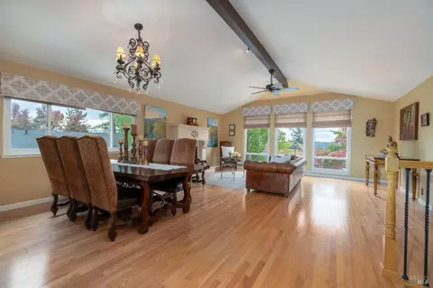 616 Rinaldo St, Santa Rosa, CA 95409 photo 4