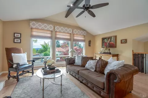 616 Rinaldo St, Santa Rosa, CA 95409 photo 5
