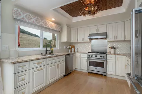 616 Rinaldo St, Santa Rosa, CA 95409 photo 9