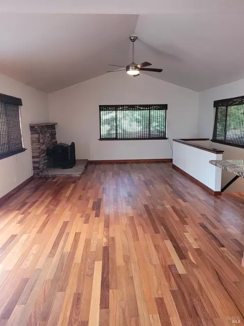 25090 Cobb Dr, Willits, CA 95490 photo 2