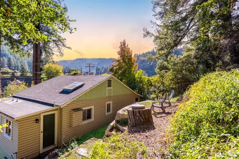 20200 Foothill Dr, Monte Rio, CA 95462