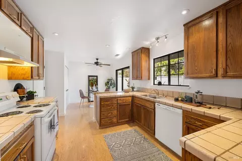 712 Oregon St, Sonoma, CA 95476 photo 13