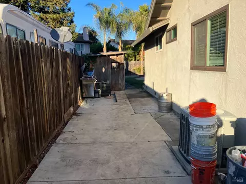3024 Chestnut Ct, Fairfield, CA 94533 photo 11