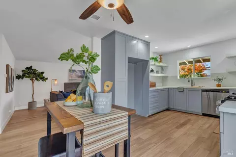 3256 Macfadden St, Napa, CA 94558