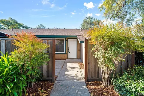 313 Lincoln Ave, Cotati, CA 94931