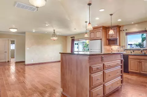 100 Shelley Dr, Vallejo, CA 94591 photo 10