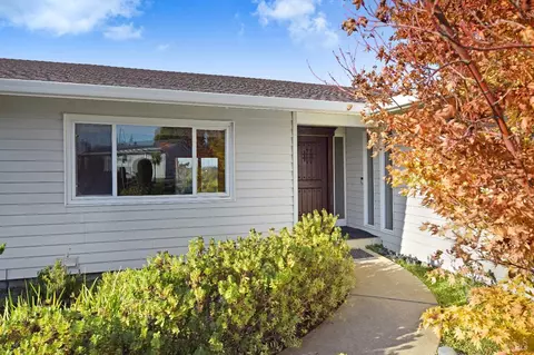 100 Shelley Dr, Vallejo, CA 94591 photo 3
