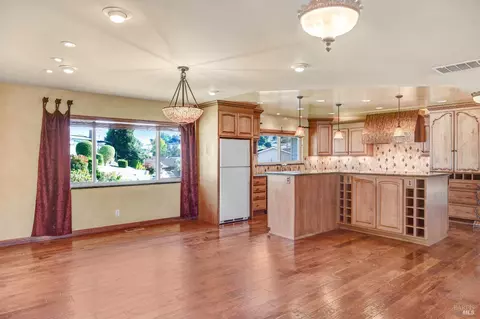 100 Shelley Dr, Vallejo, CA 94591 photo 8