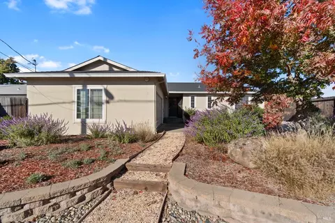 343 Terrace Blvd, Healdsburg, CA 95448 photo 2