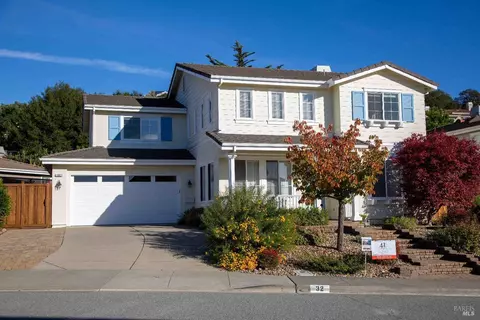 32 Dorothy Way, Novato, CA 94945