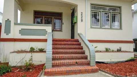 228 Ward St, Martinez, CA 94553 photo 4