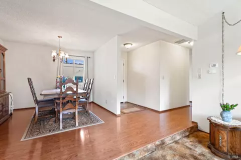 349 Lexington Dr, Vallejo, CA 94591 photo 4