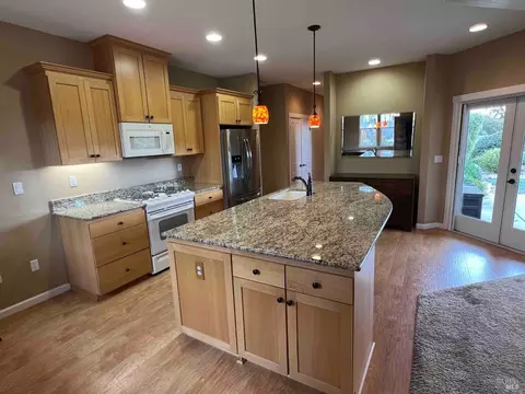 209 Cottage Cir, Murphys, CA 95247 photo 12