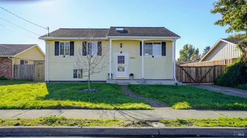 1622 Edgewood Ln, Santa Rosa, CA 95401