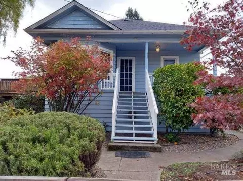 1213 Mcconnell Ave, Santa Rosa, CA 95404