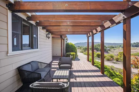 Exterior - 5120 Lovall Valley Loop Rd, Sonoma, CA 95476 photo 3 of 14