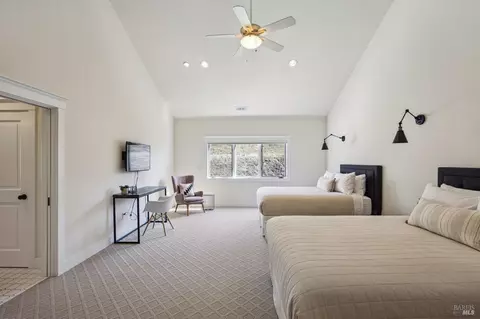 Bedroom - 5120 Lovall Valley Loop Rd, Sonoma, CA 95476 photo 4 of 4