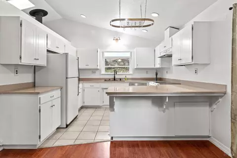 24198 Birch Cir, Willits, CA 95490 photo 2