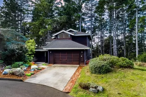 44044 Ocean Vista Ct, Mendocino, CA 95460