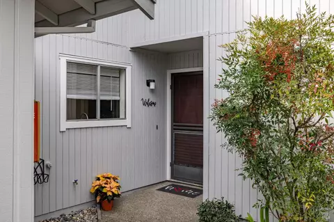 7064 Avenida Cala Way, Rohnert Park, CA 94928