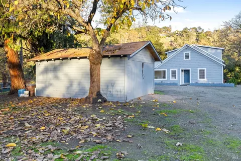 500 Elmshaven Rd, Saint Helena, CA 94574