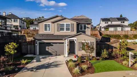 3751 Doverton Ct, Santa Rosa, CA 95404