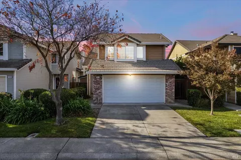 102 Colony Way, Vacaville, CA 95687