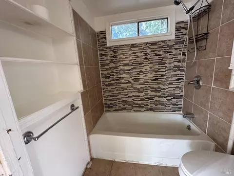 1672 Broadway St #B, Vallejo, CA 94590 photo 14