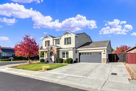 735 Canterbury Cir, Vacaville, CA 95687