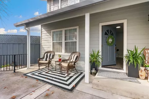 1068 Matthew Ct, Windsor, CA 95492 photo 3