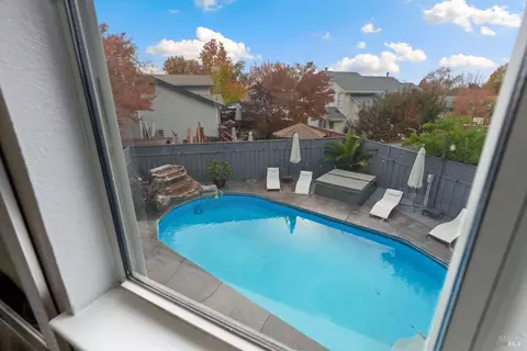 1068 Matthew Ct, Windsor, CA 95492 photo 16