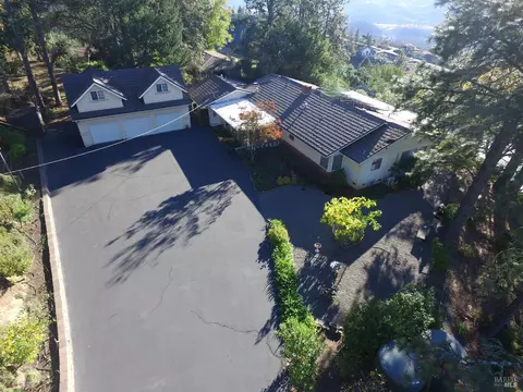 495 White Cottage Rd S, Angwin, CA 94508