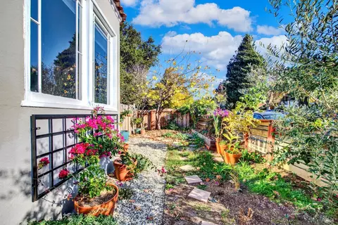 202 Alabama St, Vallejo, CA 94590 photo 9